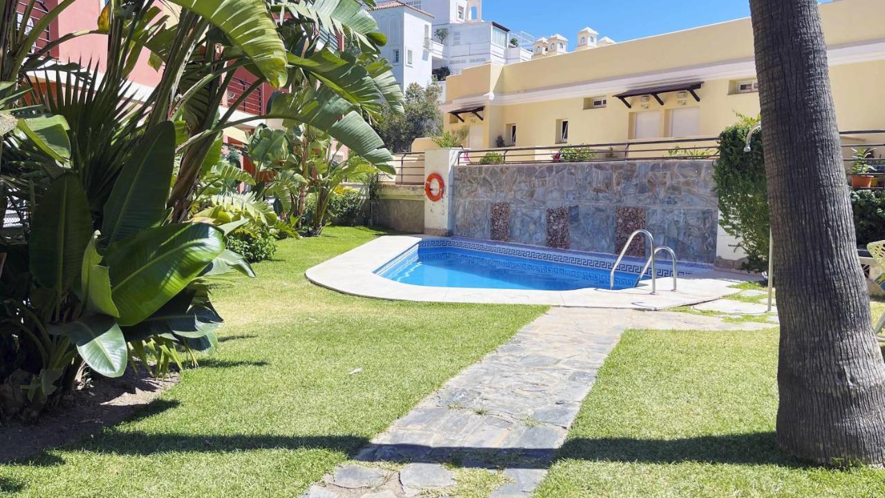 Nuevo Con Piscina Y Parking En La Playa Torre de Benagalbon Exterior foto