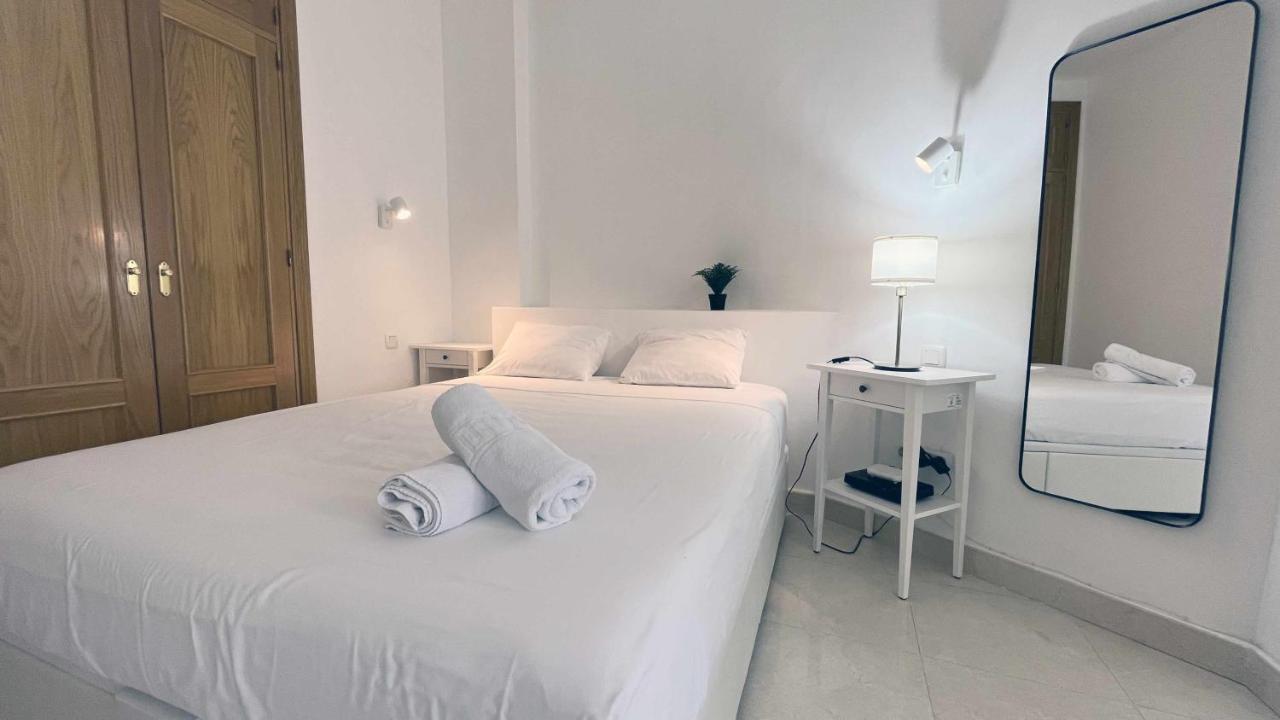 Nuevo Con Piscina Y Parking En La Playa Torre de Benagalbon Exterior foto