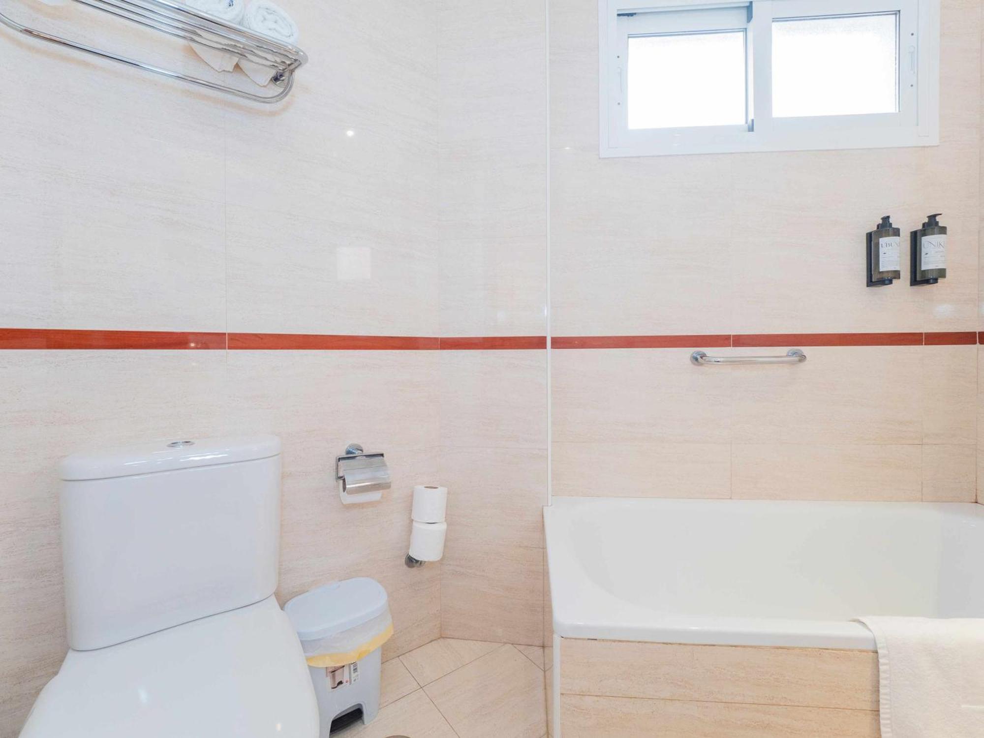 Nuevo Con Piscina Y Parking En La Playa Torre de Benagalbon Exterior foto